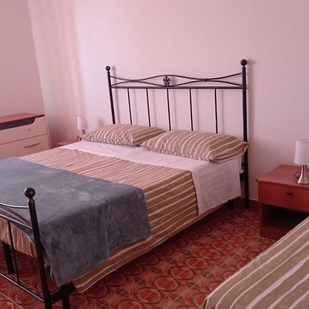 Central Tourist Residence - B&B - Alloggi Temporanei Ізернія Екстер'єр фото